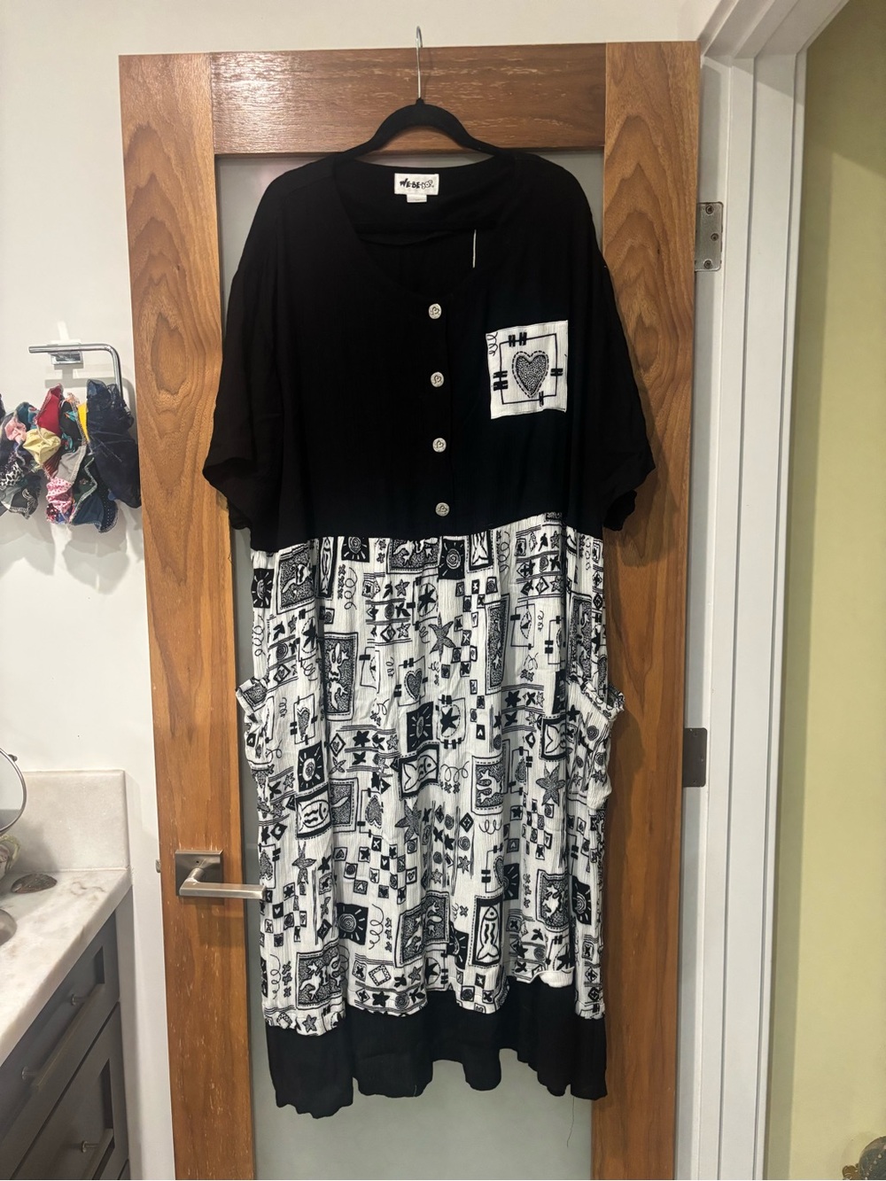 Vintage We Be Bop 90’s Black & White Maxi Dress Heart Graphic Print